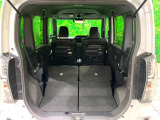 普段のお買い物や通勤、送迎等に十分な荷室スペースを確保しております。セカンドシートを倒すと、大きな荷物の積載も可能です♪