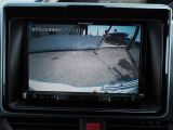 バックモニター付きで駐車も楽々♪