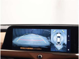 バックモニターで狭い場所や車庫入れもスイスイ、ラクラク! ですが、目視は忘れずにお願いします!