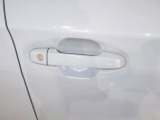 安心の保証付きでご納車後のサポート体制も整っています。中古車でも安心してお選びいただける内容となっております。