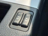 【シートヒーター】寒い日に重宝するシートヒーター!エアコンより早く温まってくれるので寒がりの人も安心ですね♪エアコンの温風は乾燥するから苦手、という方にもをおすすめです。