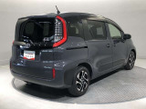 ご納車前にはエンジンオイル・オイルエレメント等を交換して、トヨタディーラーのエンジニアがしっかりと整備をさせていただきます。交換部品などについては、スタッフへお尋ねください。
