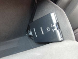 助手席グローブボックス内にETC車載器も付いてます!