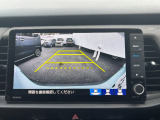 バックカメラも付いています! 運転が不慣れな方でも安心して駐車が可能です!
