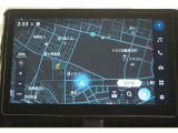 ディスプレイオーディオ(コネクティッドナビ対応)PLUS搭載。T-Connectご契約で2028年7月まで無償で利用できるナビ(期限到来後は有償)と、解約後も利用できる車載ナビが搭載されています。
