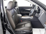 ★快適エアシート&シートヒーターを装備しています!高級車ならではの装備です!シートが暖まる機能!シートから冷風が出る機能!どちらも付いています!!寒い冬も、暑い夏も快適にご乗車頂けますよ!!