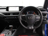 運転席廻りです。