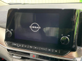 【メーカー純正ナビ】インテリアに溶け込むスタイリッシュな「専用設計」メーカーナビを装備♪視認性や操作性など基本性能にも優れ、より上質なカーライフをお楽しみいただけます。