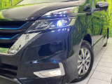 【LEDヘッドライト】悪天候や夜間走行時も良好な視界を確保し安心して運転できる高輝度LEDヘッドライトを装備!点灯速度が早く、消費電力も抑えられています。