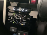 エアコンはオートエアコン付きになります。お好みの温度設定にすれば車内の温度を検知し自動で調整してくれます。暑い日は寒い日は特にオススメです♪