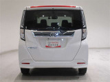 ■ハイマウントストップランプ採用で、後続車に対して自車の存在をアピールしてくれます!