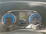視認性の高いメーターで運転情報を的確に把握できます!