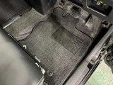 嬉しい純正フロアマット付き♪ 状態も良好です(^^♪