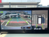 アラウンドビューモニターで全周囲が見えるのでバックや駐車が苦手な方も安心です。