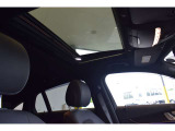 メルセデス独自の厳しいチェックを通過したクルマのみ「サーティファイドカー(認定中古車)」と呼ばれます