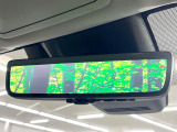 【デジタルインナーミラー】後席の大きな荷物や同乗者で後方が確認しづらい時でも安心!カメラが撮影した車両後方の映像をルームミラー内に表示。クリアな視界で状況の確認が可能です!