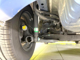 お車を安心してお乗りいただく為には、足回りの定期点検が欠かせません。サービスサポート(有償保証)では無料点検もご提供しており、安心のカーライフをお過ごしいただけるサポート体制が整っています。