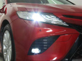 高輝度で点灯速度が速く、しかも消費電力の少ないLEDヘッドライトが装備されています!LEDの明るい光が走行中の視界の確保をサポートして、夜のドライブがより楽しく安全に運転できます♪