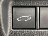 【パワーバックドア】スマートキーや運転席のボタンを押すだけでリアゲートが自動で開閉します!荷物を持っている時や、高い位置にあるバックドアを閉める際に便利な機能です♪