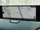 マツダコネクトの12.3インチワイドセンターディスプレイです。『Android Auto』『Apple CarPlay』や独自のコネクテッドサービスに対応したインターフェイスシステムです。