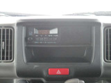 日産純正AM/FMチューナーラジオを装備していますので移動時も退屈しませんよ