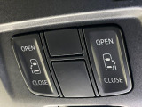 【両側パワースライドドア】スマートキーや運転席のスイッチで後席両側スライドドアの開閉が可能♪電動だから力を入れてドアを開ける必要が無く、小さなお子様でも簡単に開け閉めでき快適です♪