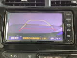リアカメラ装備、運転に自信のない方でも安心して車庫入れができるリバース連動リアカメラが装着されています。狭い駐車場はもちろん、雨の日や夜間でもストレスなく運転していただけます。