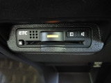 ETC付。高速道路の料金所はキャッシュレスで通過です。サービスエリア等にあるスマートインターの出入りも利用可能でとっても便利。ご納車後すぐにお使い頂けるようセットアップしてのお渡しとなります。