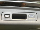 【パワーバックドア】スマートキーや運転席のボタンを押すだけでリアゲートが自動で開閉します!荷物を持っている時や、高い位置にあるバックドアを閉める際に便利な機能です♪