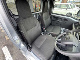 座り心地が良いシートなので長時間の運転でも快適にお過ごしいただけます。