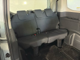 3列目は床下に収納することにより荷室を作ることが出来ます。