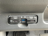 運転席左下にETCがついています。
