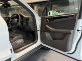 車両コンディションも良好に保たれておりますので、ぜひ一度現車をご覧いただければきっと気に入っていただけるかと思います。