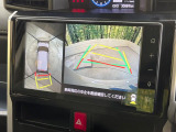 【全周囲カメラ】専用のカメラにより、上から見下ろしたような視点で360度クルマの周囲を確認することができます☆死角部分も確認しやすく、狭い場所での切り返しや駐車もスムーズに行えます。