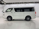 スライドドア開口部が広く荷物の出し入れがスムーズにできます。