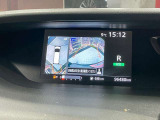 【アラウンドビューモニター】もついています!狭い場所での車庫入れや縦列駐車も安心ですね☆
