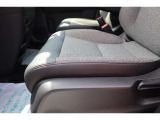 【助手席シート】レンタカーアップ車で使用感も少なく、シート状態良好です!