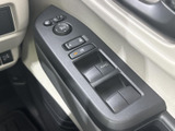 パワーウィンドウスイッチ
