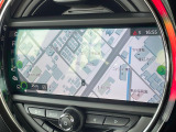 ●純正ナビ:一体感のあるナビは、高級感ある車内を演出してくれます。Bluetooth再生などオーディオ機能も充実しておりますので、運転もより楽しめます♪