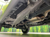 お車を安心してお乗りいただく為には、足回りの定期点検が欠かせません。サービスサポート(有償保証)では無料点検もご提供しており、安心のカーライフをお過ごしいただけるサポート体制が整っています。