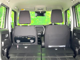 普段のお買い物や通勤、送迎等に十分な荷室スペースを確保しております。セカンドシートを倒すと、大きな荷物の積載も可能です♪