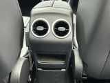 新車保証継承もしく認定中古車保証が付帯され、全国のディーラーで保証修理や点検・車検整備をお受け頂けます。