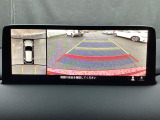 狭い場所での駐車やすれ違いなどでより的確な運転操作に役立つ360&deg;ビューモニターが装備されています。