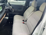 車内もきれいな状態となっております。目立った汚れ等ございません。