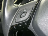 ステアリングスイッチ装備!運転しながら手元でオーディオの操作などができます。