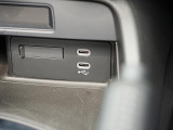 CD/DVD再生プレーヤーとフルセグTVチューナーは装備されておりませんが、ご安心ください!USB端子やブルートゥースオーディオ、AUXを備えています。