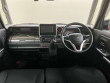 大きなフロントガラスなので運転もとてもしやすいです。