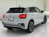 ご納車の前には弊社グループの認証工場にて専門スタッフによる点検・整備を実施いたします。各種テスターもございます。