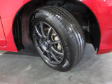 185/60R15インチ社外アルミホイール。