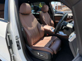 BMW Premium Selection 江戸川は、約20台の展示スペースがあり、常時新車拠店より厳選された認定中古車が続々と入庫しております。